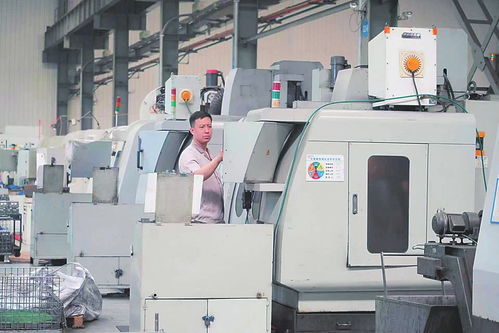 龍頭帶動集群發(fā)展 數(shù)智賦能產(chǎn)業(yè)升級——液體壁紙產(chǎn)業(yè)的轉(zhuǎn)型之路